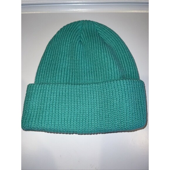 Baileys Liqueur MERCH Vanilla Mint Shake Cuffed Beanie Hat Cap Green RARE New - Picture 3 of 7